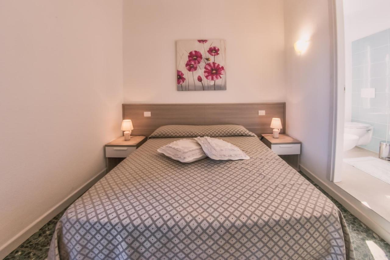 B&B Da Nicoletta San Pantaleo Eksteriør billede